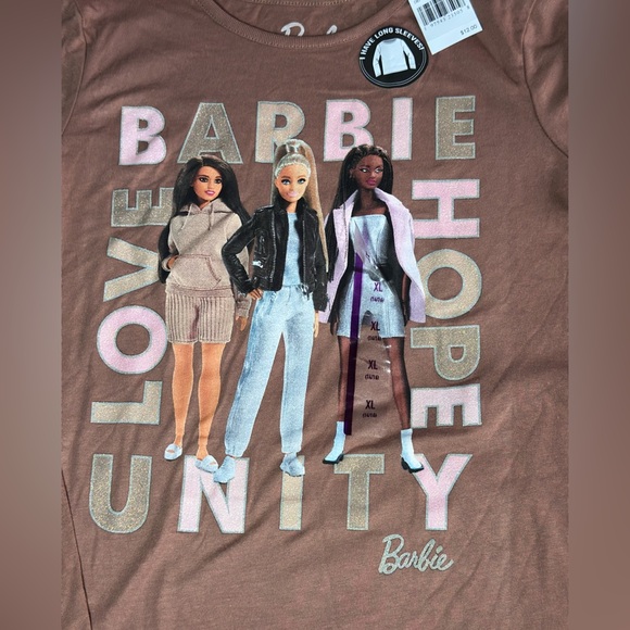 🌺 5 X 25 🌺Barbie Brown Graphic Long Sleeve Tee large - Picture 3 of 3